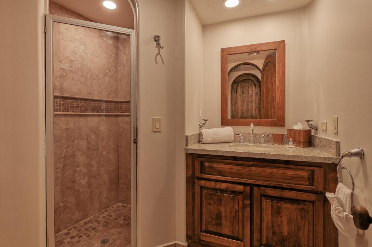 Bella Sirena 601-b -stylish In Oceanfront Apartment *